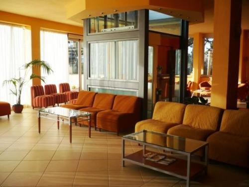 Hotel Florida Tirrenia Eksteriør bilde